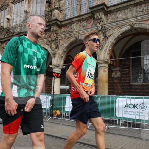 05.10.2025 - 20. swb-Marathon Bremen Yannick Fuchs http://msf.ph/oto/9248575 05.10.2025 10:44:08 Ziel 9170, 9865, 10652, 10780, 11256, 11316, 11503, 11683 meine-sportfotos.de