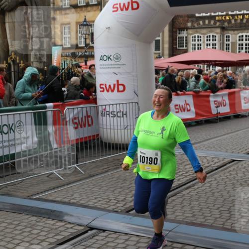 05.10.2025 - 20. swb-Marathon Bremen Yannick Fuchs http://msf.ph/oto/9248637 05.10.2025 11:12:50 Ziel 10190, 11285 meine-sportfotos.de