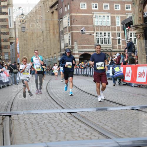 05.10.2025 - 20. swb-Marathon Bremen Yannick Fuchs http://msf.ph/oto/9248655 05.10.2025 10:44:09 Ziel 9614, 9865, 10351, 10652, 10780, 11256, 11316, 11503, 11683 meine-sportfotos.de