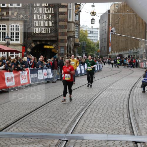 05.10.2025 - 20. swb-Marathon Bremen Yannick Fuchs http://msf.ph/oto/9248998 05.10.2025 11:13:04 Ziel 9203, 10186, 11118, 11252 meine-sportfotos.de