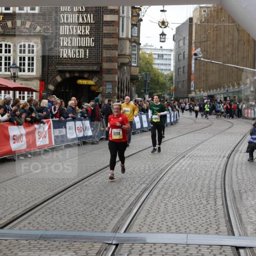 05.10.2025 - 20. swb-Marathon Bremen Yannick Fuchs http://msf.ph/oto/9249017 05.10.2025 11:13:04 Ziel 9203, 10186, 11118, 11252 meine-sportfotos.de