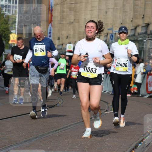 05.10.2025 - 20. swb-Marathon Bremen Strokosch-Dieckow http://msf.ph/oto/9249092 05.10.2025 11:00:15 Ziel 7177, 9495, 9672, 10345, 10406, 10492, 10889, 10919, 10985, 11050, 11063, 11263, 11424, 11699, 11713 meine-sportfotos.de