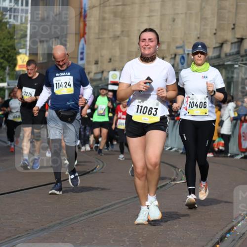 05.10.2025 - 20. swb-Marathon Bremen Strokosch-Dieckow http://msf.ph/oto/9249108 05.10.2025 11:00:15 Ziel 7177, 9495, 9672, 10345, 10406, 10492, 10889, 10919, 10985, 11050, 11063, 11263, 11424, 11699, 11713 meine-sportfotos.de