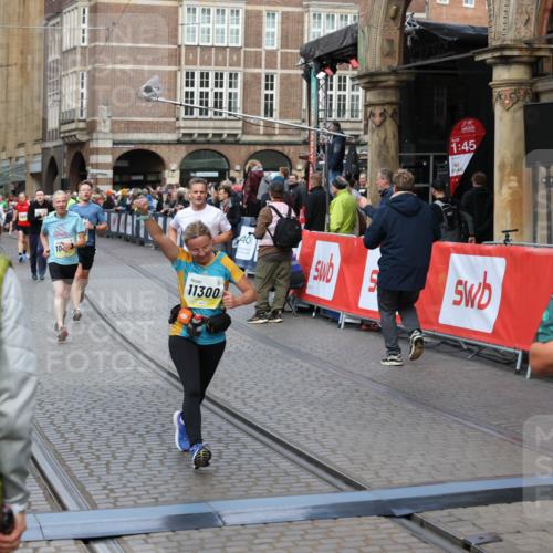 05.10.2025 - 20. swb-Marathon Bremen Yannick Fuchs http://msf.ph/oto/9249232 05.10.2025 10:53:14 Ziel 9650, 9703, 10064, 10128, 10349, 10466, 10539, 11259, 11300, 11398, 11411, 11450 meine-sportfotos.de