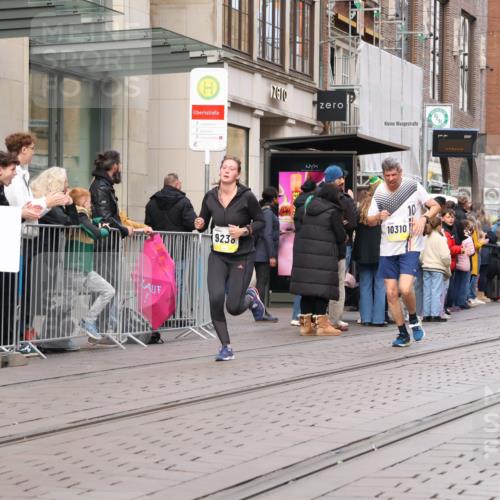 05.10.2025 - 20. swb-Marathon Bremen Strokosch-Dieckow http://msf.ph/oto/9249295 05.10.2025 10:53:16 Ziel 7193, 9238, 9461, 9464, 9494, 9569, 9717, 9868, 9934, 9957, 10020, 10057, 10302, 10310, 10335, 10369, 10416, 10468, 10642, 10655, 10906, 10925, 10934, 10966, 11046, 11141, 11246, 11383, 11545, 11616, 11716, 7193, 9238, 9461, 9464, 9494, 9569, 9717, 9868, 9934, 9957, 10020, 10057, 10302, 10310, 10335, 10369, 10416, 10468, 10642, 10655, 10906, 10925, 10934, 10966, 11046, 11141, 11246, 11383 meine-sportfotos.de