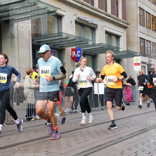 05.10.2025 - 20. swb-Marathon Bremen Strokosch-Dieckow http://msf.ph/oto/9249524 05.10.2025 10:53:24 Ziel 9238, 9456, 9461, 9464, 9494, 9569, 9701, 9934, 10020, 10046, 10310, 10416, 10484, 10616, 10642, 10696, 10906, 10925, 10966, 11046, 11141, 11246, 11383, 11445, 11533, 9238, 9456, 9461, 9464, 9494, 9569, 9701, 9934, 10020, 10046, 10310, 10416, 10484, 10616, 10642, 10696, 10906, 10925, 10966, 11046, 11141, 11246, 11383, 11445, 11533 meine-sportfotos.de