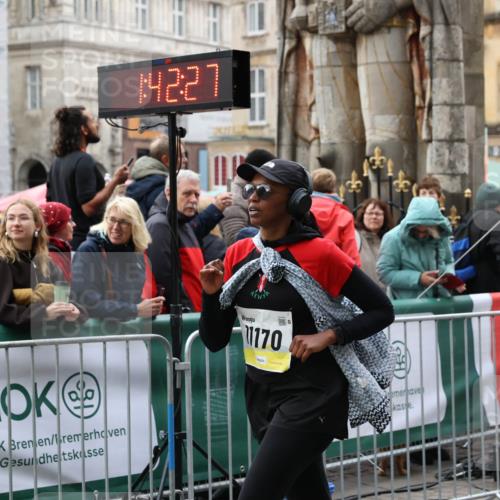05.10.2025 - 20. swb-Marathon Bremen Yannick Fuchs http://msf.ph/oto/9249712 05.10.2025 11:13:16 Ziel 11170, 11494 meine-sportfotos.de