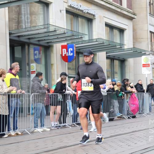 05.10.2025 - 20. swb-Marathon Bremen Strokosch-Dieckow http://msf.ph/oto/9249768 05.10.2025 10:53:32 Ziel 9313, 9456, 9494, 9520, 9548, 9701, 9807, 9835, 9934, 10020, 10046, 10075, 10163, 10416, 10484, 10616, 10696, 10785, 10906, 10966, 11046, 11141, 11152, 11303, 11339, 11383, 11432, 11445, 11533, 11593, 9313, 9456, 9494, 9520, 9548, 9701, 9807, 9835, 9934, 10020, 10046, 10075, 10163, 10416, 10484, 10616, 10696, 10785, 10906, 10966, 11046, 11141, 11152, 11303, 11339, 11383, 11432, 11445, 11533, 11593 meine-sportfotos.de