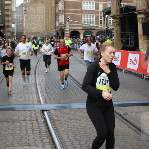 05.10.2025 - 20. swb-Marathon Bremen Yannick Fuchs http://msf.ph/oto/9249799 05.10.2025 10:53:23 Ziel 9449, 9703, 9834, 9956, 10242, 10349, 10460, 10466, 10806, 10958, 10993, 11175, 11377, 11510, 11512 meine-sportfotos.de