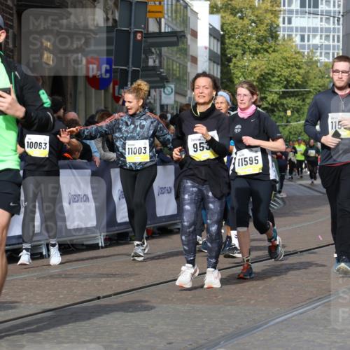 05.10.2025 - 20. swb-Marathon Bremen Strokosch-Dieckow http://msf.ph/oto/9249951 05.10.2025 11:00:29 Ziel 7178, 7215, 9173, 9177, 9271, 9531, 10063, 10067, 10071, 10079, 10217, 10504, 10794, 10930, 11003, 11071, 11255, 11511, 11534, 11595, 11610, 11619 meine-sportfotos.de