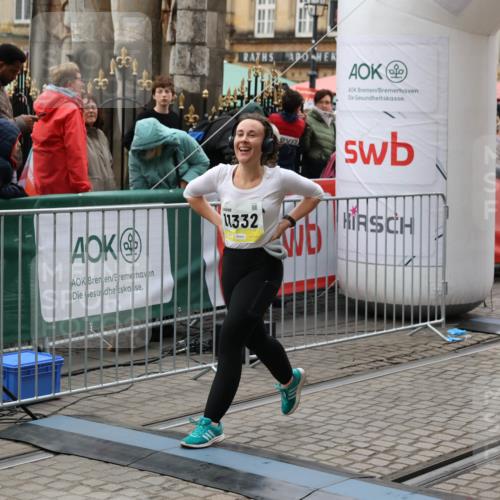 05.10.2025 - 20. swb-Marathon Bremen Yannick Fuchs http://msf.ph/oto/9249969 05.10.2025 11:13:22 Ziel 9891, 11332 meine-sportfotos.de
