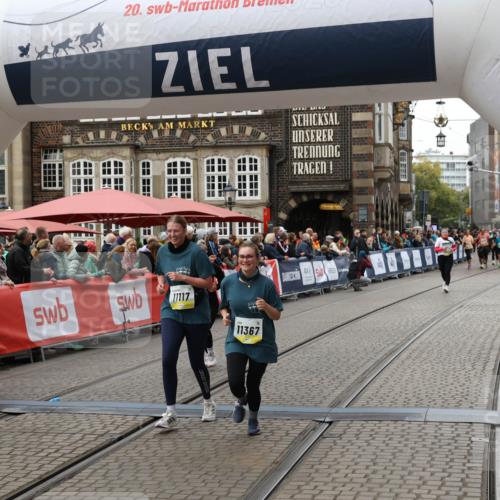 05.10.2025 - 20. swb-Marathon Bremen Yannick Fuchs http://msf.ph/oto/9250223 05.10.2025 11:13:36 Ziel 10273, 11117, 11367 meine-sportfotos.de
