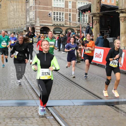 05.10.2025 - 20. swb-Marathon Bremen Yannick Fuchs http://msf.ph/oto/9250293 05.10.2025 10:53:29 Ziel 7193, 7251, 9263, 9539, 9717, 9868, 9956, 10057, 10302, 10317, 10335, 10806, 10993, 11174, 11175, 11510, 11616 meine-sportfotos.de