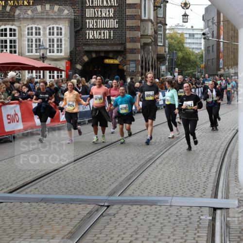 05.10.2025 - 20. swb-Marathon Bremen Yannick Fuchs http://msf.ph/oto/9250556 05.10.2025 11:13:47 Ziel 9242, 9899, 10040, 10364, 10433, 10574, 10705, 10707, 10957, 11264, 11385 meine-sportfotos.de