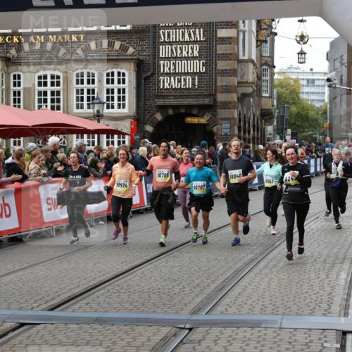 05.10.2025 - 20. swb-Marathon Bremen Yannick Fuchs http://msf.ph/oto/9250604 05.10.2025 11:13:47 Ziel 9242, 9899, 10040, 10364, 10433, 10574, 10705, 10707, 10957, 11264, 11385 meine-sportfotos.de