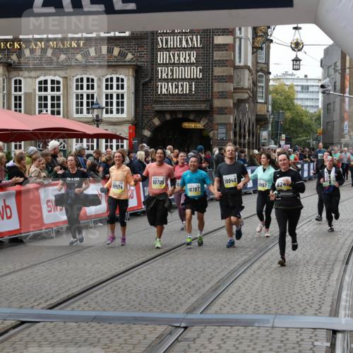 05.10.2025 - 20. swb-Marathon Bremen Yannick Fuchs http://msf.ph/oto/9250616 05.10.2025 11:13:47 Ziel 9242, 9899, 10040, 10364, 10433, 10574, 10705, 10707, 10957, 11264, 11385 meine-sportfotos.de