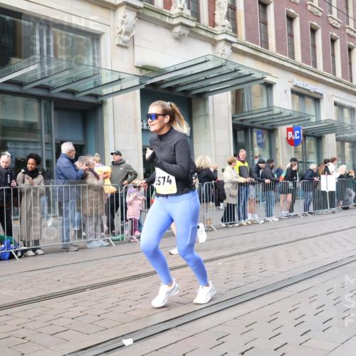 05.10.2025 - 20. swb-Marathon Bremen Strokosch-Dieckow http://msf.ph/oto/9250623 05.10.2025 10:54:00 Ziel 9392, 9402, 9407, 9574, 9633, 9900, 9935, 10032, 10097, 10178, 10234, 10402, 10533, 10810, 10915, 11040, 11045, 11089, 11151, 11203, 11271, 11347, 11449, 9392, 9402, 9407, 9574, 9633, 9900, 9935, 10032, 10097, 10178, 10234, 10402, 10533, 10810, 10915, 11040, 11045, 11089, 11151, 11203, 11271, 11347, 11449 meine-sportfotos.de