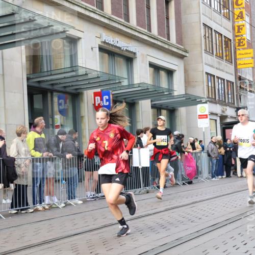 05.10.2025 - 20. swb-Marathon Bremen Strokosch-Dieckow http://msf.ph/oto/9250634 05.10.2025 10:54:02 Ziel 9367, 9392, 9402, 9407, 9574, 9633, 9900, 9935, 10032, 10097, 10178, 10234, 10296, 10402, 10533, 10768, 10810, 10915, 11040, 11045, 11089, 11203, 11271, 11449, 9367, 9392, 9402, 9407, 9574, 9633, 9900, 9935, 10032, 10097, 10178, 10234, 10296, 10402, 10533, 10768, 10810, 10915, 11040, 11045, 11089, 11203, 11271, 11449 meine-sportfotos.de
