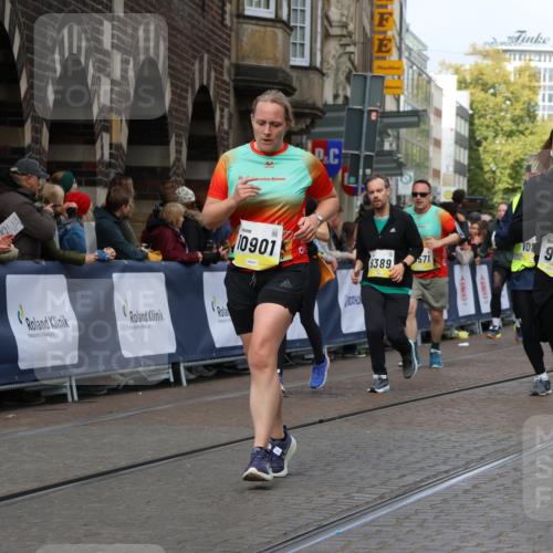 05.10.2025 - 20. swb-Marathon Bremen Strokosch-Dieckow http://msf.ph/oto/9250680 05.10.2025 11:00:43 Ziel 9272, 9327, 9389, 9827, 9858, 10182, 10518, 10571, 10690, 10872, 10901, 11034 meine-sportfotos.de