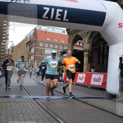 05.10.2025 - 20. swb-Marathon Bremen Yannick Fuchs http://msf.ph/oto/9250760 05.10.2025 10:53:41 Ziel 9238, 9461, 9464, 9569, 9957, 10310, 10369, 10468, 10642, 10655, 10934, 11246, 11545, 11716 meine-sportfotos.de