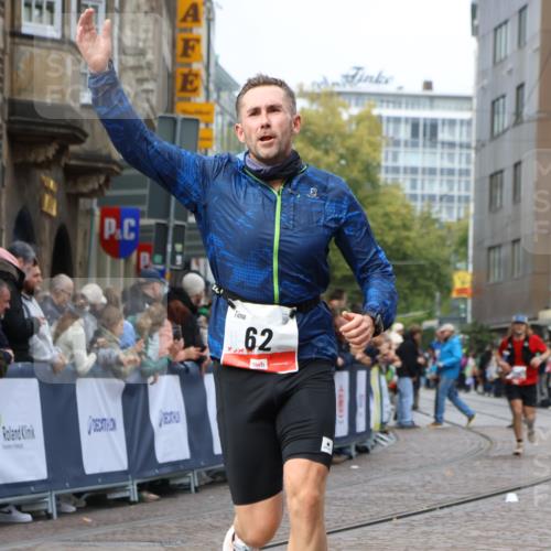 05.10.2025 - 20. swb-Marathon Bremen Strokosch-Dieckow http://msf.ph/oto/9250789 05.10.2025 12:48:37 Ziel 62, 603, 742, 871 meine-sportfotos.de