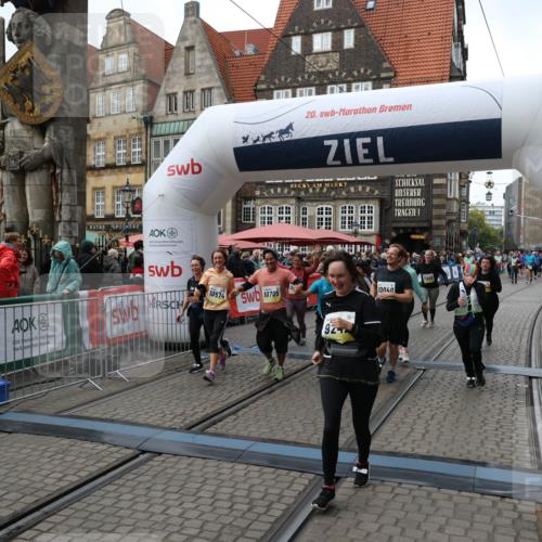 05.10.2025 - 20. swb-Marathon Bremen Yannick Fuchs http://msf.ph/oto/9250994 05.10.2025 11:13:51 Ziel 9242, 9899, 10040, 10364, 10433, 10574, 10705, 10707, 10957, 11060, 11068, 11264, 11385 meine-sportfotos.de
