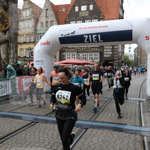05.10.2025 - 20. swb-Marathon Bremen Yannick Fuchs http://msf.ph/oto/9251038 05.10.2025 11:13:51 Ziel 9242, 9899, 10040, 10364, 10433, 10574, 10705, 10707, 10957, 11060, 11068, 11264, 11385 meine-sportfotos.de