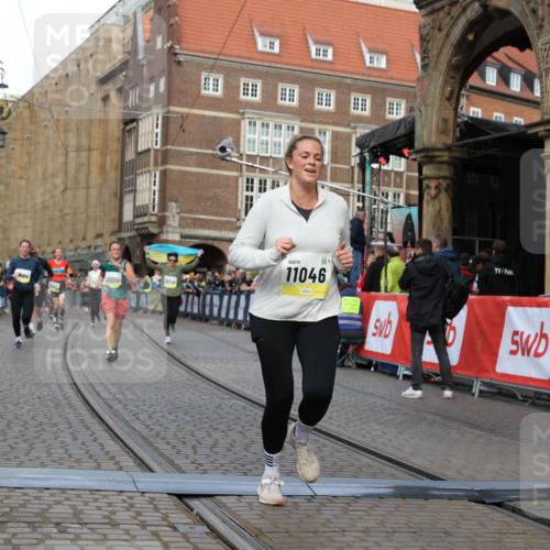 05.10.2025 - 20. swb-Marathon Bremen Yannick Fuchs http://msf.ph/oto/9251143 05.10.2025 10:53:47 Ziel 9238, 9461, 9464, 9569, 10020, 10310, 10642, 10925, 11046, 11246 meine-sportfotos.de