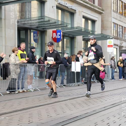 05.10.2025 - 20. swb-Marathon Bremen Strokosch-Dieckow http://msf.ph/oto/9251183 05.10.2025 10:54:20 Ziel 8326, 9282, 9295, 9367, 9392, 9436, 9560, 9591, 9633, 9754, 9776, 10007, 10024, 10032, 10174, 10178, 10232, 10233, 10296, 10487, 10609, 10768, 10770, 10810, 11045, 11089, 11163, 11276, 11321, 11373, 11694, 8326, 9282, 9295, 9367, 9392, 9436, 9560, 9591, 9633, 9754, 9776, 10007, 10024, 10032, 10174, 10178, 10232, 10233, 10296, 10487, 10609, 10768, 10770, 10810, 11045, 11089, 11163, 11276, 11321, 11373, 11694 meine-sportfotos.de