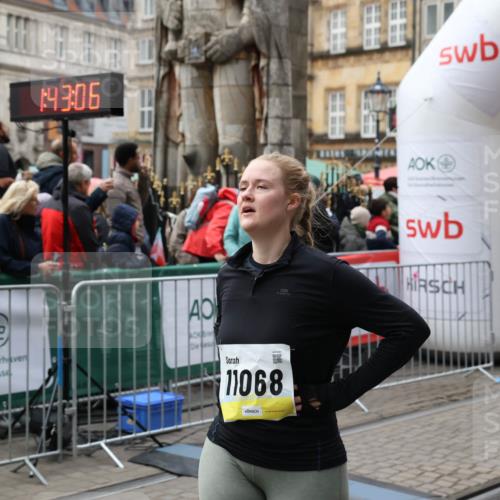 05.10.2025 - 20. swb-Marathon Bremen Yannick Fuchs http://msf.ph/oto/9251254 05.10.2025 11:13:55 Ziel 9242, 9899, 9946, 10040, 10364, 10574, 10671, 10705, 10707, 10842, 10957, 11060, 11068, 11264, 11385 meine-sportfotos.de