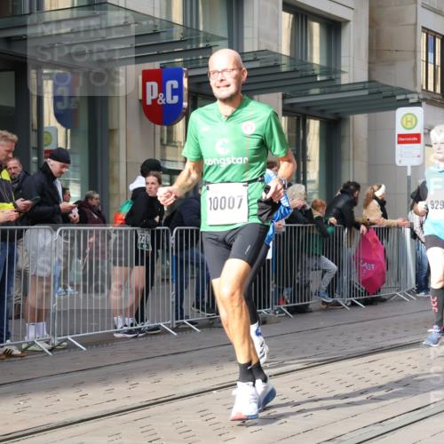 05.10.2025 - 20. swb-Marathon Bremen Strokosch-Dieckow http://msf.ph/oto/9251269 05.10.2025 10:54:25 Ziel 8326, 9282, 9295, 9367, 9427, 9436, 9560, 9570, 9591, 9754, 9776, 10007, 10024, 10174, 10178, 10231, 10232, 10233, 10296, 10487, 10609, 10768, 10770, 11045, 11089, 11163, 11276, 11321, 11373, 11470, 11694, 8326, 9282, 9295, 9367, 9427, 9436, 9560, 9570, 9591, 9754, 9776, 10007, 10024, 10174, 10178, 10231, 10232, 10233, 10296, 10487, 10609, 10768, 10770, 11045, 11089, 11163, 11276, 11321, 11373, 11470, 11694 meine-sportfotos.de