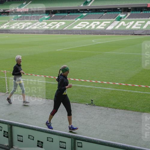 05.10.2025 - 20. swb-Marathon Bremen Michael Burmester http://msf.ph/oto/9251277 05.10.2025 10:40:52 Laufen im Stadion 7706, 8111, 9001, 9178, 9191, 9205, 9217, 9245, 9306, 9308, 9321, 9334, 9353, 9355, 9387, 9423, 9438, 9440, 9446, 9466, 9483, 9491, 9530, 9537, 9552, 9589, 9599, 9605, 9615, 9617, 9623, 9685, 9690, 9702, 9712, 9721, 9764, 9774, 9804, 9853, 9874, 9877, 9892, 9942, 10001, 10037, 10058, 10081, 10100, 10101, 10135, 10160, 10168, 10193, 10235, 10236, 10243, 10343, 10419, 10550, 10563, 10580, 10585, 10737, 11090, 11270, 7799, 9220, 9241, 9286, 9554, 9571, 9619, 9931 meine-sportfotos.de