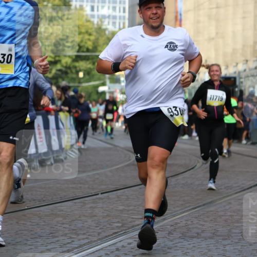 05.10.2025 - 20. swb-Marathon Bremen Strokosch-Dieckow http://msf.ph/oto/9251406 05.10.2025 11:01:04 Ziel 9208, 9305, 9443, 9880, 9954, 10228, 10359, 10477, 10630, 11053, 11524, 11719 meine-sportfotos.de