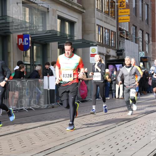 05.10.2025 - 20. swb-Marathon Bremen Strokosch-Dieckow http://msf.ph/oto/9251466 05.10.2025 10:54:31 Ziel 8326, 9282, 9295, 9427, 9436, 9475, 9560, 9570, 9591, 9754, 9776, 9791, 10007, 10024, 10174, 10231, 10232, 10233, 10487, 10609, 10770, 11163, 11276, 11320, 11321, 11373, 11470, 11507, 11523, 8326, 9282, 9295, 9427, 9436, 9475, 9560, 9570, 9591, 9754, 9776, 9791, 10007, 10024, 10174, 10231, 10232, 10233, 10487, 10609, 10770, 11163, 11276, 11320, 11321, 11373, 11470, 11507, 11523 meine-sportfotos.de