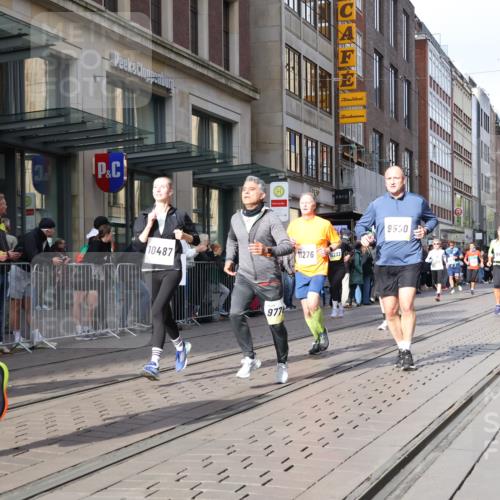 05.10.2025 - 20. swb-Marathon Bremen Strokosch-Dieckow http://msf.ph/oto/9251503 05.10.2025 10:54:32 Ziel 8326, 9282, 9295, 9427, 9436, 9475, 9560, 9570, 9591, 9754, 9776, 9791, 10007, 10024, 10231, 10232, 10233, 10487, 10609, 10770, 11163, 11276, 11320, 11363, 11373, 11470, 11507, 11523, 8326, 9282, 9295, 9427, 9436, 9475, 9560, 9570, 9591, 9754, 9776, 9791, 10007, 10024, 10231, 10232, 10233, 10487, 10609, 10770, 11163, 11276, 11320, 11363, 11373, 11470, 11507, 11523 meine-sportfotos.de