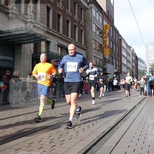 05.10.2025 - 20. swb-Marathon Bremen Strokosch-Dieckow http://msf.ph/oto/9251559 05.10.2025 10:54:34 Ziel 8326, 9282, 9295, 9427, 9436, 9475, 9560, 9570, 9591, 9754, 9776, 9791, 10007, 10014, 10024, 10231, 10232, 10233, 10487, 10609, 10770, 10920, 11163, 11276, 11320, 11363, 11373, 11470, 11507, 11523, 8326, 9282, 9295, 9427, 9436, 9475, 9560, 9570, 9591, 9754, 9776, 9791, 10007, 10014, 10024, 10231, 10232, 10233, 10487, 10609, 10770, 10920, 11163, 11276, 11320, 11363, 11373, 11470, 11507, 11523 meine-sportfotos.de