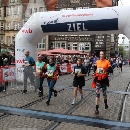 05.10.2025 - 20. swb-Marathon Bremen Yannick Fuchs http://msf.ph/oto/9251634 05.10.2025 11:14:02 Ziel 7014, 7410, 9631, 9667, 9946, 10000, 10671, 10756, 10842, 11541, 11652, 11653 meine-sportfotos.de