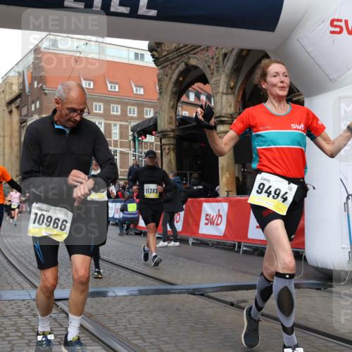 05.10.2025 - 20. swb-Marathon Bremen Yannick Fuchs http://msf.ph/oto/9251657 05.10.2025 10:53:54 Ziel 9494, 9934, 10020, 10416, 10906, 10966, 11141, 11383 meine-sportfotos.de