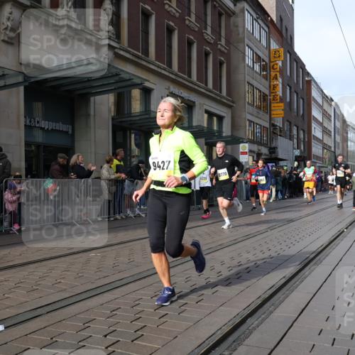 05.10.2025 - 20. swb-Marathon Bremen Strokosch-Dieckow http://msf.ph/oto/9251658 05.10.2025 10:54:38 Ziel 8326, 9427, 9436, 9475, 9560, 9570, 9754, 9776, 9791, 10014, 10024, 10034, 10180, 10231, 10232, 10233, 10307, 10487, 10609, 10770, 10920, 11163, 11276, 11317, 11320, 11363, 11373, 11470, 11507, 11523, 8326, 9427, 9436, 9475, 9560, 9570, 9754, 9776, 9791, 10014, 10024, 10034, 10180, 10231, 10232, 10233, 10307, 10487, 10609, 10770, 10920, 11163, 11276, 11317, 11320, 11363, 11373, 11470, 11507, 11523 meine-sportfotos.de