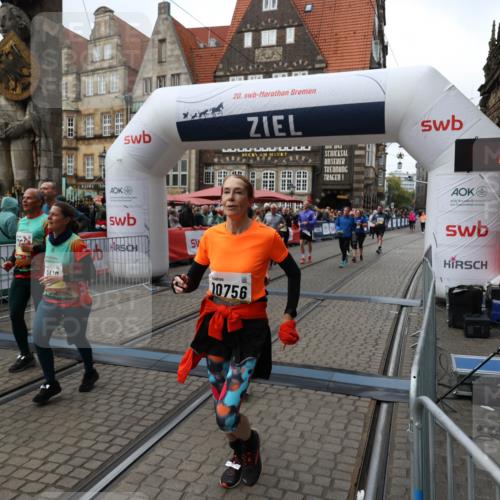 05.10.2025 - 20. swb-Marathon Bremen Yannick Fuchs http://msf.ph/oto/9251746 05.10.2025 11:14:03 Ziel 7014, 7410, 9631, 9667, 9946, 10000, 10036, 10512, 10671, 10721, 10756, 10842, 11541, 11548, 11652, 11653 meine-sportfotos.de