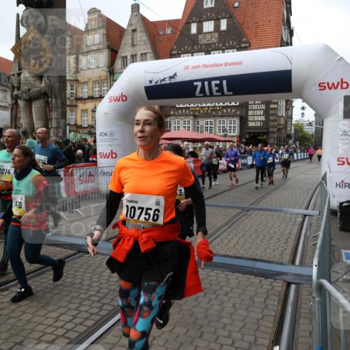 05.10.2025 - 20. swb-Marathon Bremen Yannick Fuchs http://msf.ph/oto/9251763 05.10.2025 11:14:03 Ziel 7014, 7410, 9631, 9667, 9946, 10000, 10036, 10512, 10671, 10721, 10756, 10842, 11541, 11548, 11652, 11653 meine-sportfotos.de