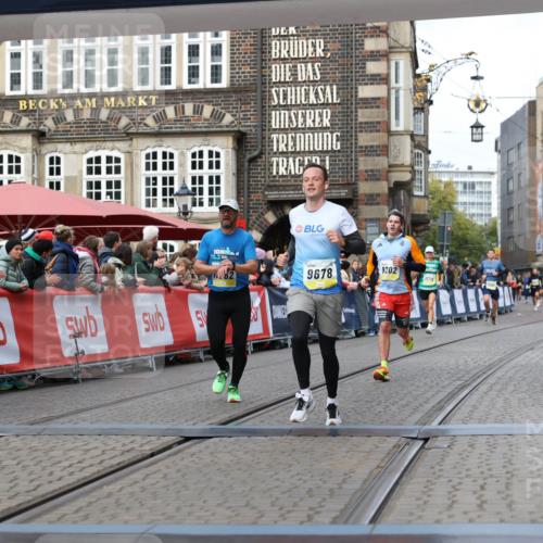 05.10.2025 - 20. swb-Marathon Bremen Yannick Fuchs http://msf.ph/oto/9251771 05.10.2025 10:45:08 Ziel 9202, 9590, 9678, 10568, 10633, 10851, 11362 meine-sportfotos.de