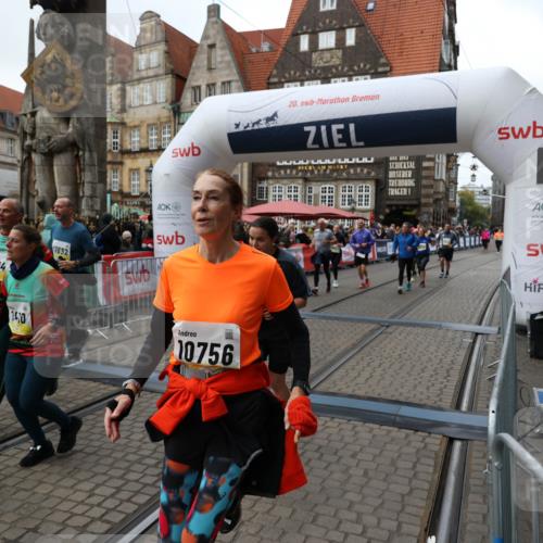 05.10.2025 - 20. swb-Marathon Bremen Yannick Fuchs http://msf.ph/oto/9251775 05.10.2025 11:14:03 Ziel 7014, 7410, 9631, 9667, 9946, 10000, 10036, 10512, 10671, 10721, 10756, 10842, 11541, 11548, 11652, 11653 meine-sportfotos.de