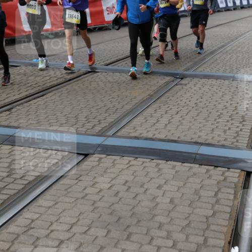 05.10.2025 - 20. swb-Marathon Bremen Yannick Fuchs http://msf.ph/oto/9251898 05.10.2025 11:14:05 Ziel 7014, 7410, 9342, 9631, 9667, 9946, 10000, 10036, 10512, 10671, 10721, 10756, 10842, 11541, 11548, 11652, 11653 meine-sportfotos.de