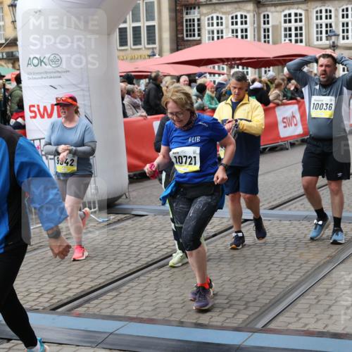 05.10.2025 - 20. swb-Marathon Bremen Yannick Fuchs http://msf.ph/oto/9252077 05.10.2025 11:14:08 Ziel 7014, 9012, 9342, 9631, 9667, 10000, 10036, 10512, 10721, 11541, 11548 meine-sportfotos.de