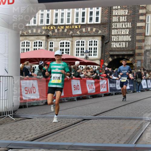 05.10.2025 - 20. swb-Marathon Bremen Yannick Fuchs http://msf.ph/oto/9252088 05.10.2025 10:45:12 Ziel 9202, 9590, 9678, 10091, 11362, 11715 meine-sportfotos.de