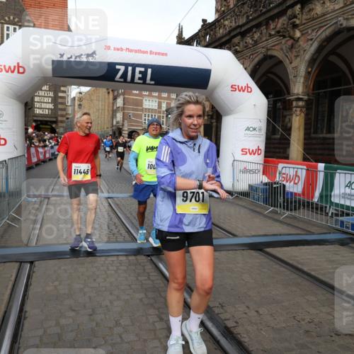 05.10.2025 - 20. swb-Marathon Bremen Yannick Fuchs http://msf.ph/oto/9252098 05.10.2025 10:54:03 Ziel 9313, 9456, 9548, 9701, 10046, 10163, 10484, 10616, 10696, 10785, 11152, 11445, 11533 meine-sportfotos.de