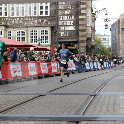 05.10.2025 - 20. swb-Marathon Bremen Yannick Fuchs http://msf.ph/oto/9252108 05.10.2025 10:45:13 Ziel 9202, 9678, 10091, 11362, 11715 meine-sportfotos.de