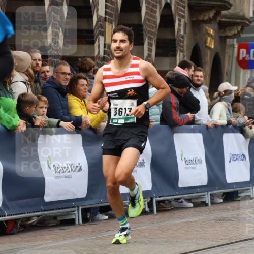 05.10.2025 - 20. swb-Marathon Bremen Strokosch-Dieckow http://msf.ph/oto/9252110 05.10.2025 12:50:15 Ziel 1617, 2054, 2056, 8613 meine-sportfotos.de