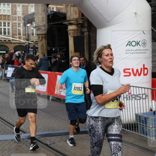 05.10.2025 - 20. swb-Marathon Bremen Yannick Fuchs http://msf.ph/oto/9252210 05.10.2025 10:54:06 Ziel 9313, 9456, 9548, 9701, 9835, 10046, 10075, 10163, 10484, 10616, 10785, 11152, 11339, 11533, 11593 meine-sportfotos.de